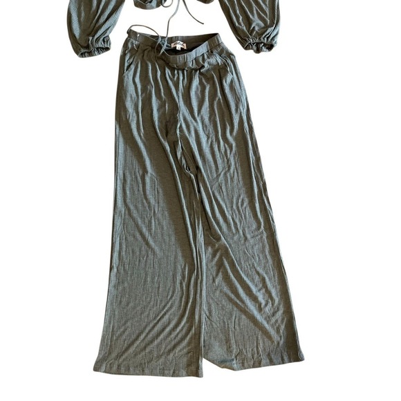 Listicle Olive Green Ruffle Two-Piece Set | Crop Top & Wide Leg Pants SZ‎ SMants - Picture 7 of 7